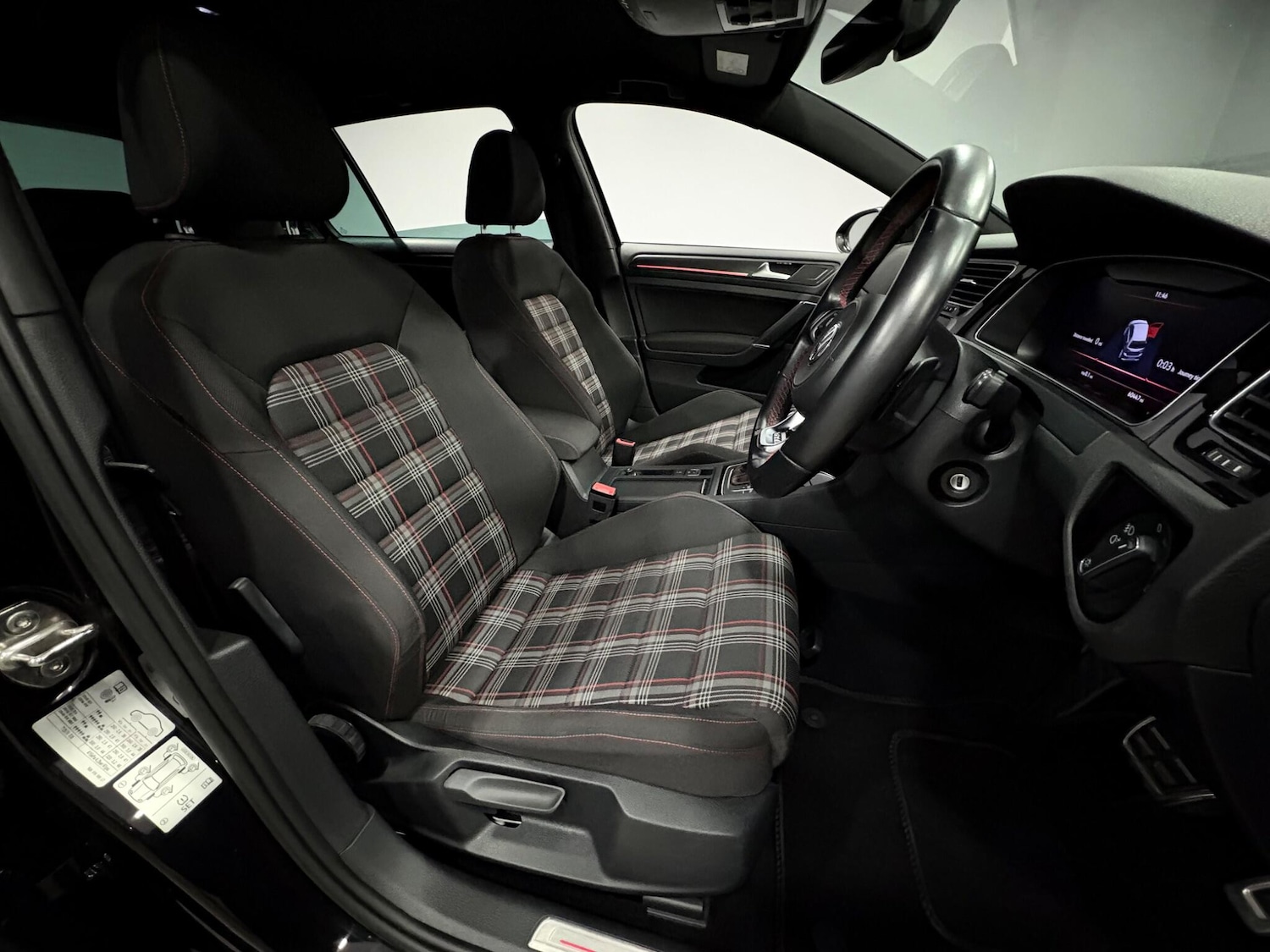 Used Volkswagen Golf 2019 for sale - 77977600: Photo 12