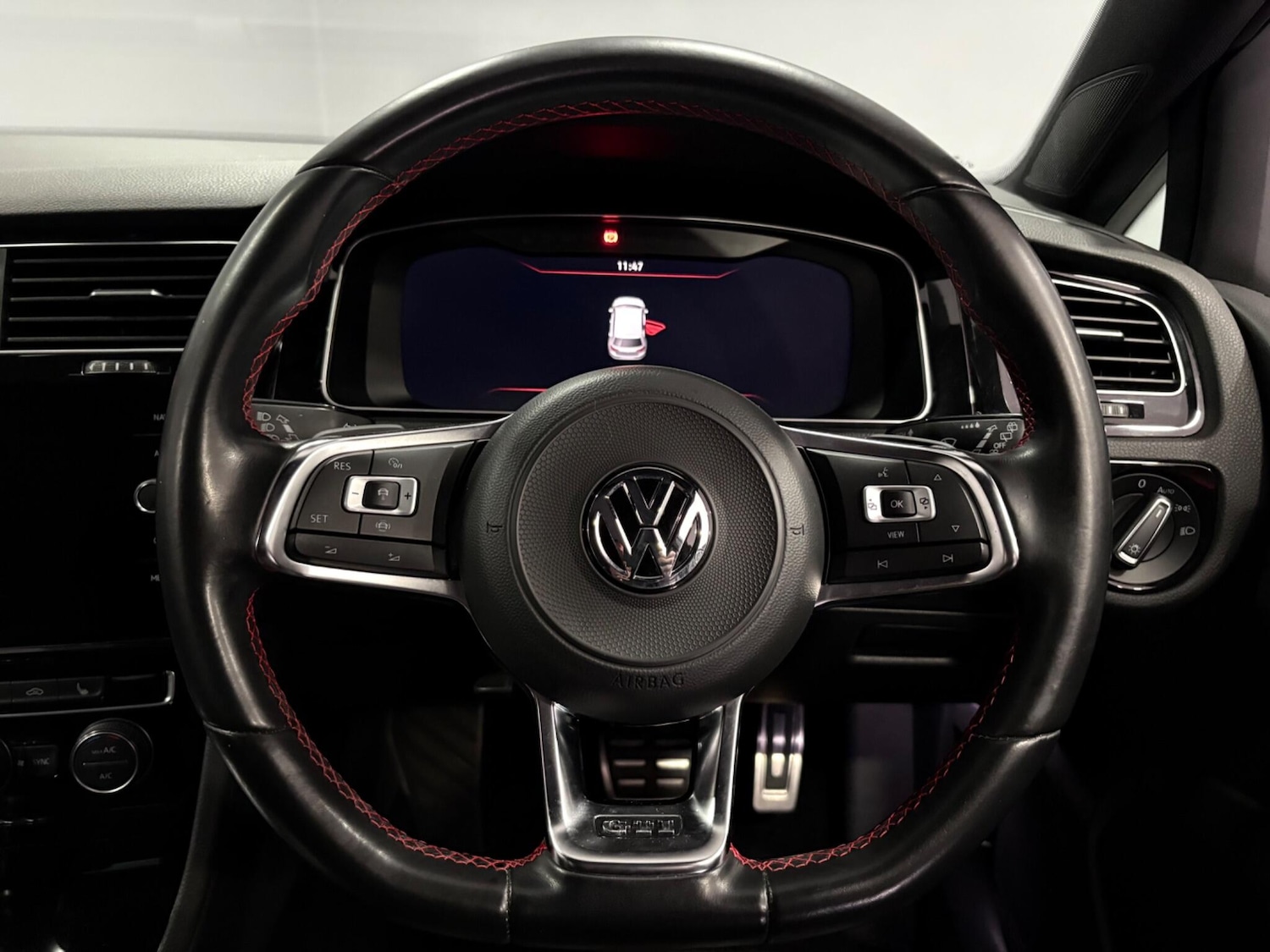 Used Volkswagen Golf 2019 for sale - 77977600: Photo 13