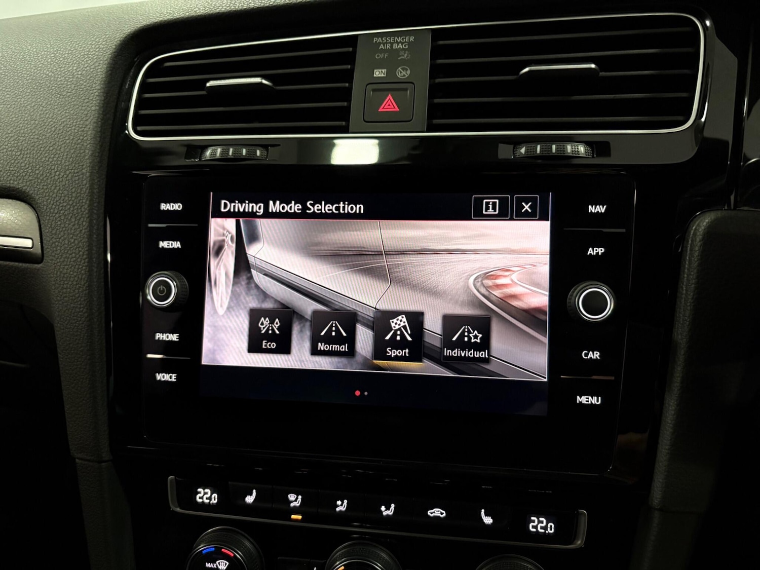 Used Volkswagen Golf 2019 for sale - 77977600: Photo 26