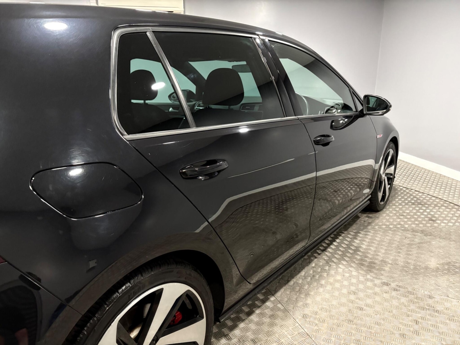 Used Volkswagen Golf 2019 for sale - 77977600: Photo 50