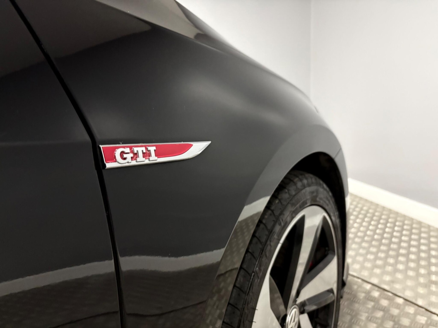 Used Volkswagen Golf 2019 for sale - 77977600: Photo 51