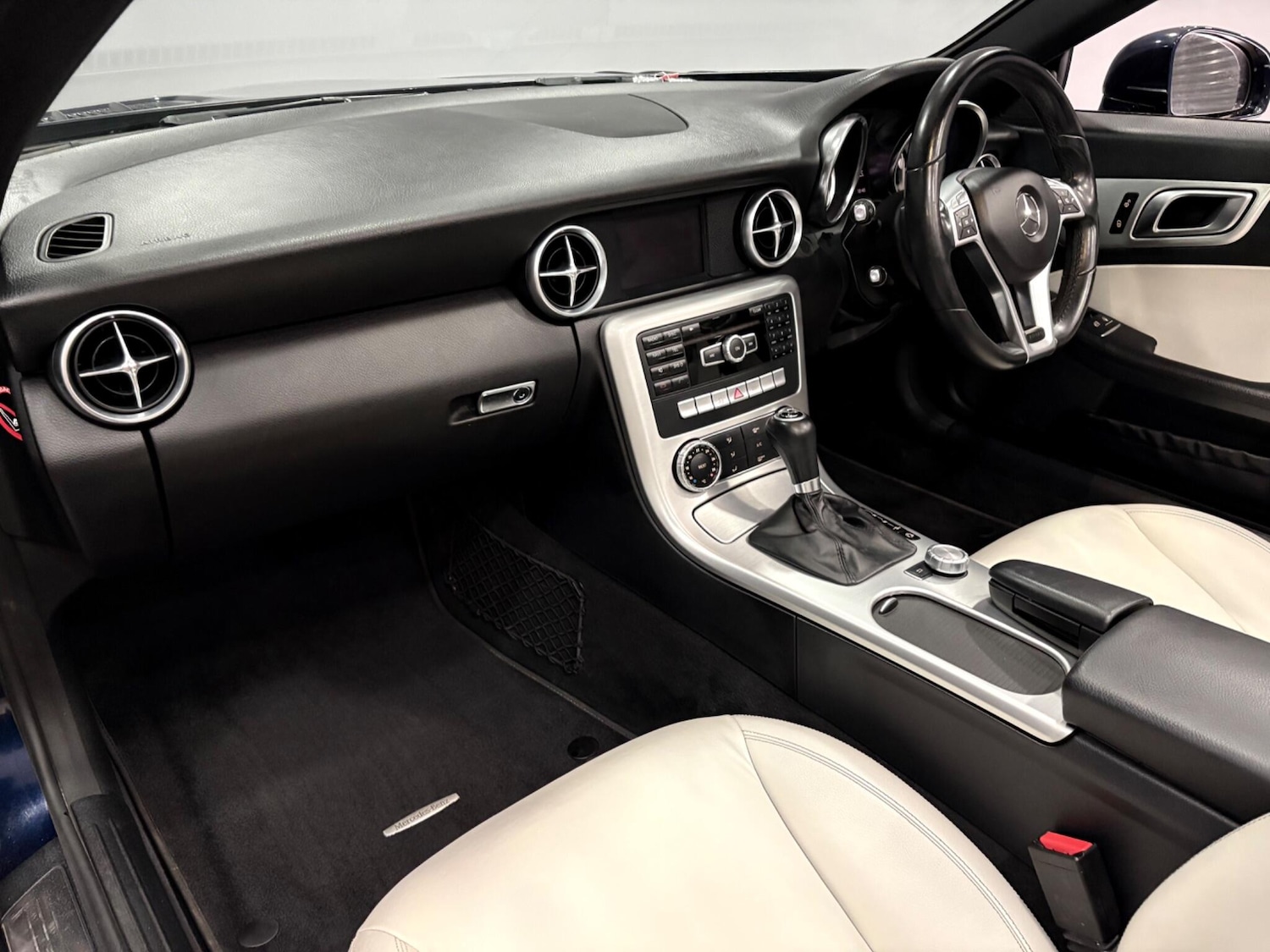 Used Mercedes-Benz SLK 2013 for sale - 77723074: Photo 11