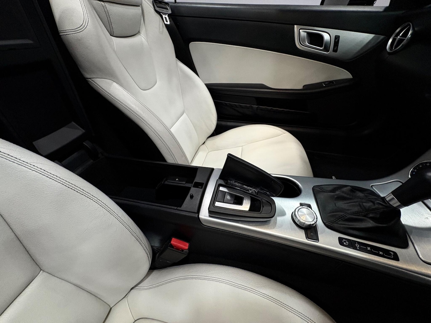 Used Mercedes-Benz SLK 2013 for sale - 77723074: Photo 29