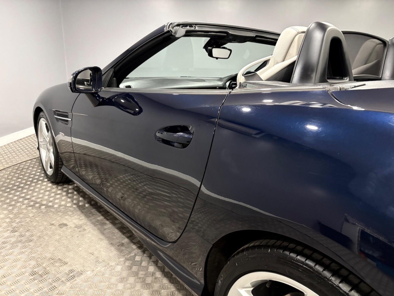 Used Mercedes-Benz SLK 2013 for sale - 77723074: Photo 44