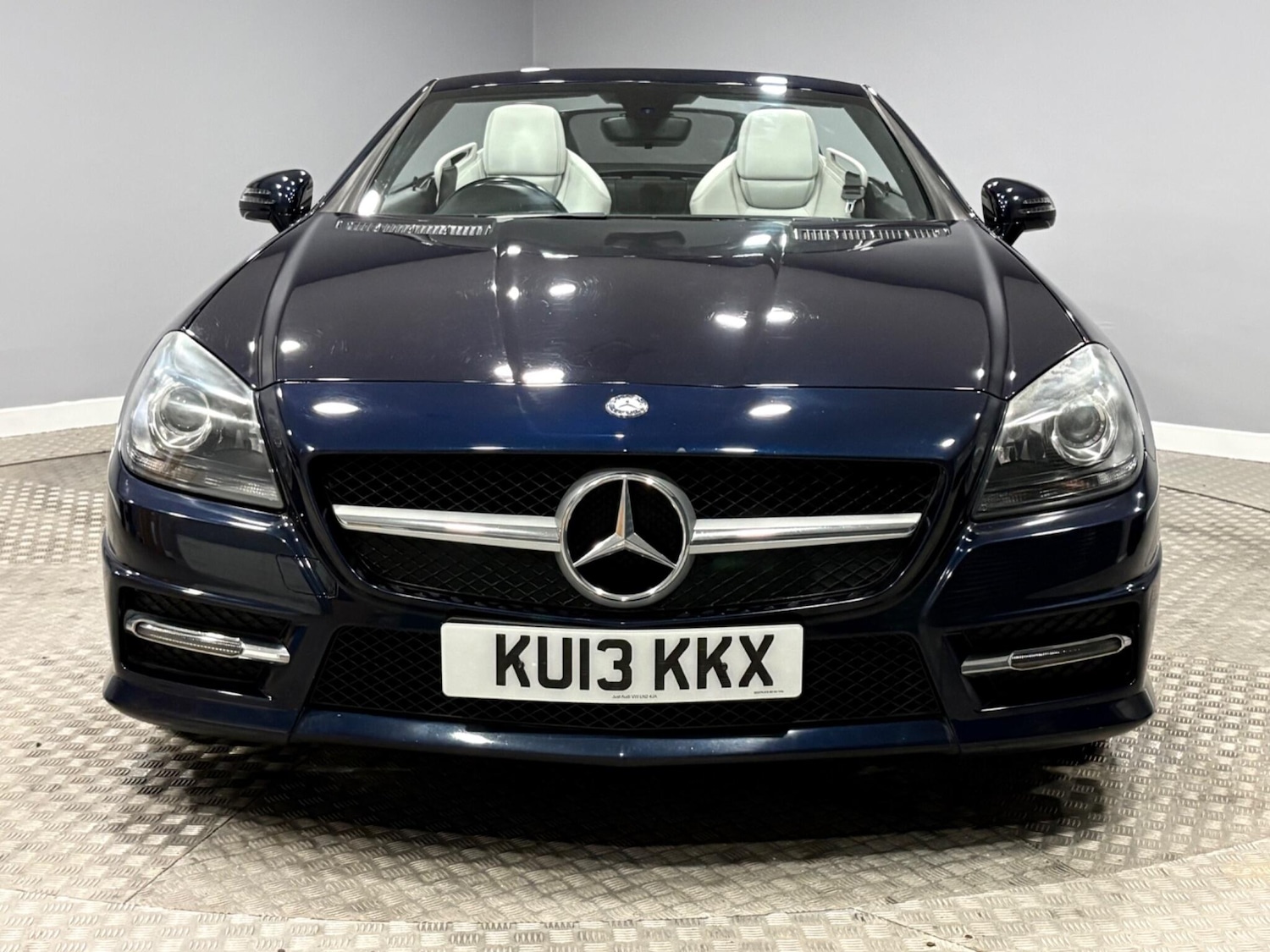 Used Mercedes-Benz SLK 2013 for sale - 77723074: Photo 8