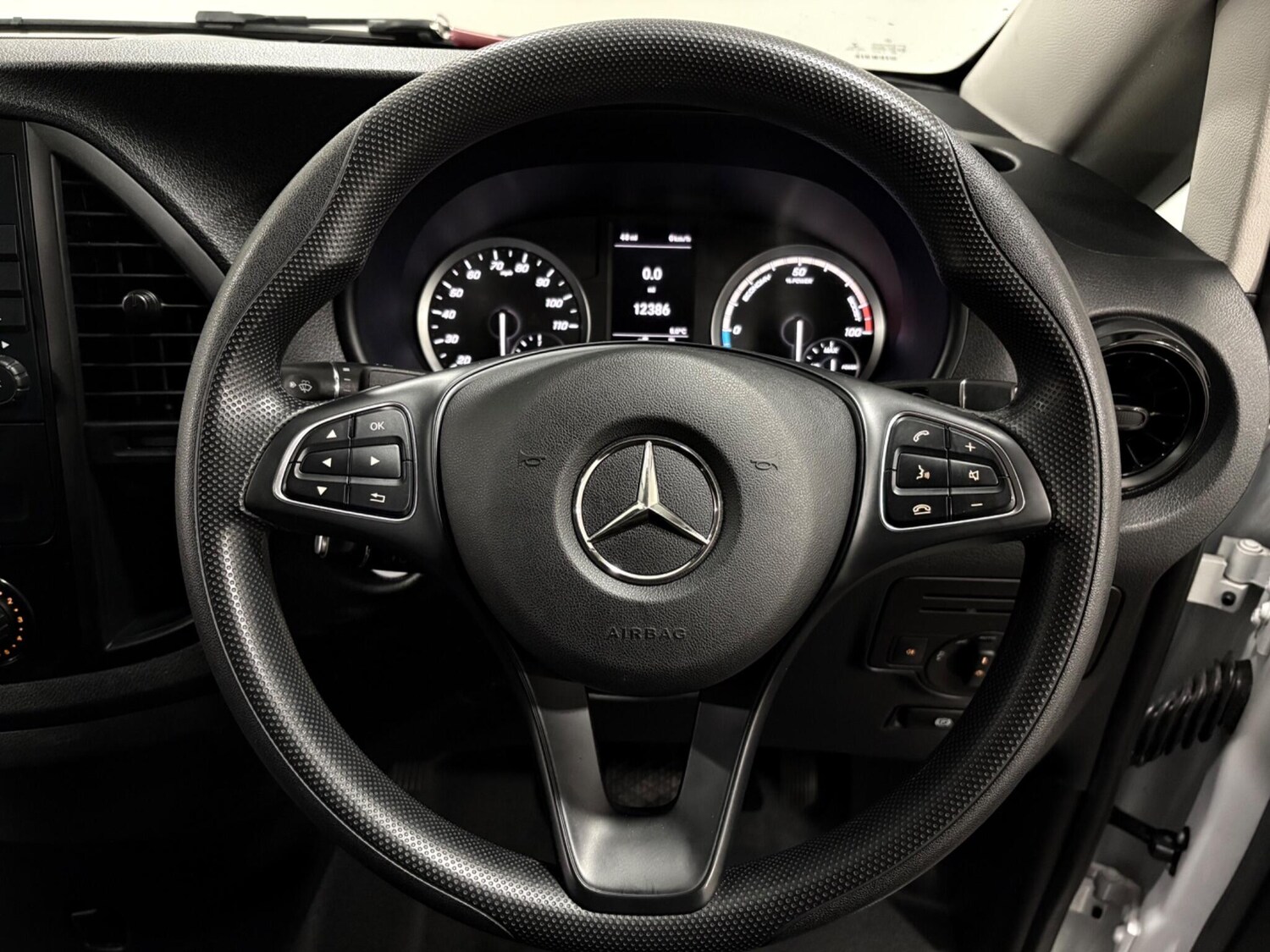 Used Mercedes-Benz Vito 2022 for sale - 77537372: Photo 13