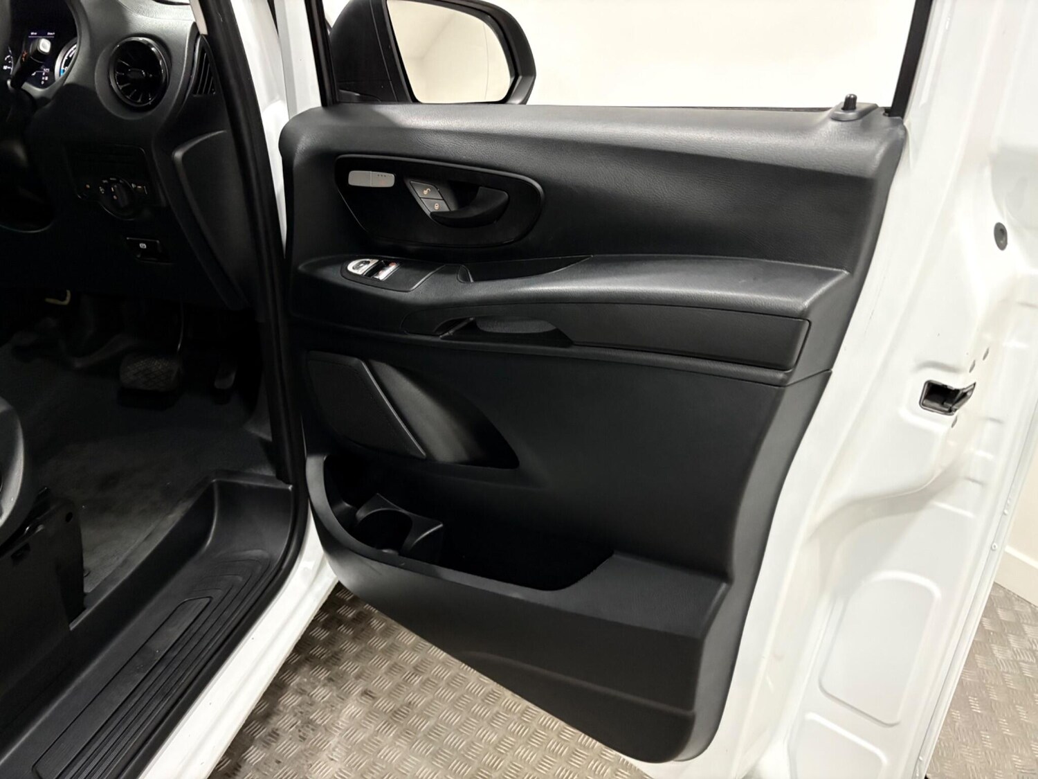 Used Mercedes-Benz Vito 2022 for sale - 77537372: Photo 34