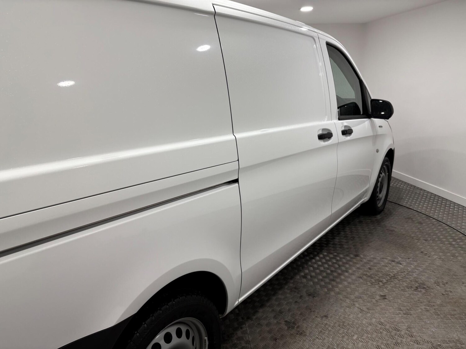 Used Mercedes-Benz Vito 2022 for sale - 77537372: Photo 41