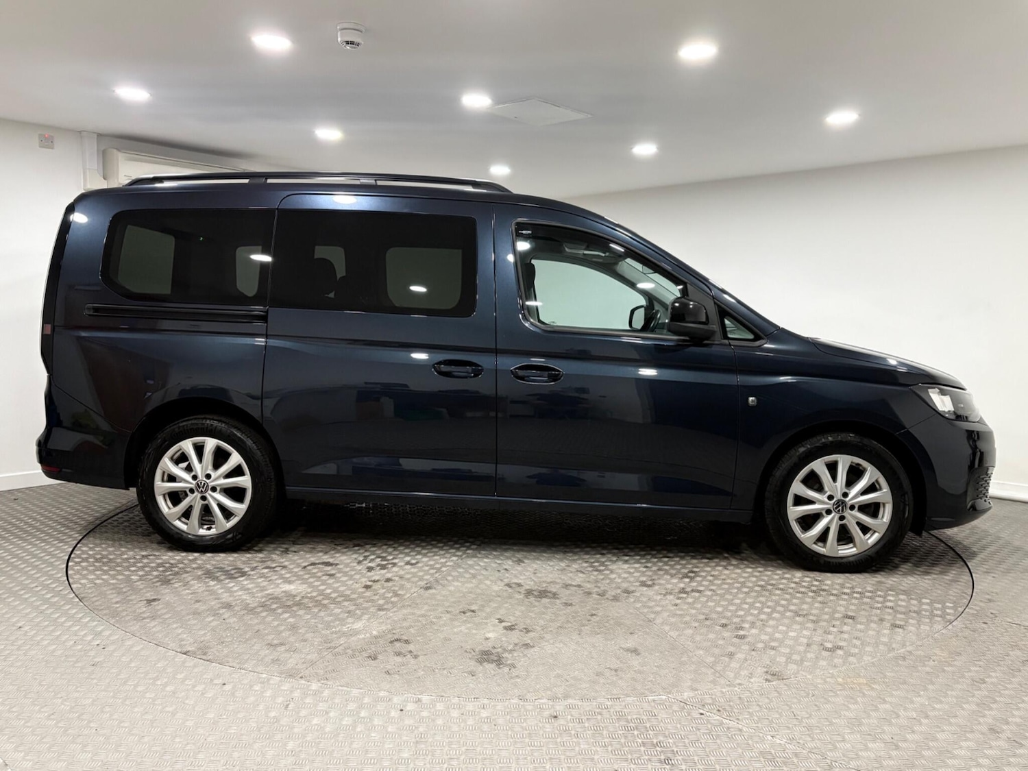 Used Volkswagen Caddy Maxi 2022 for sale - 77496023: Photo 2