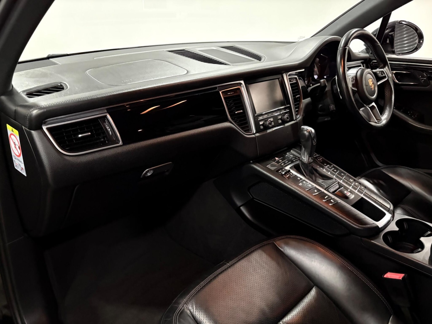 Used Porsche Macan for sale - 77021058: Photo 11