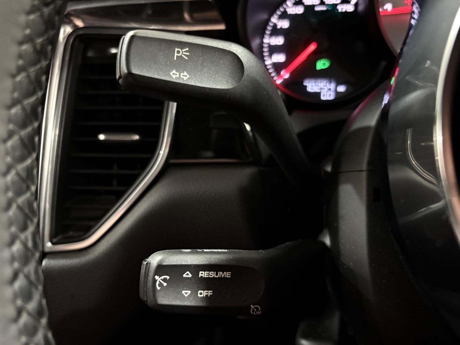 Used Porsche Macan for sale - 77021058: Photo 16