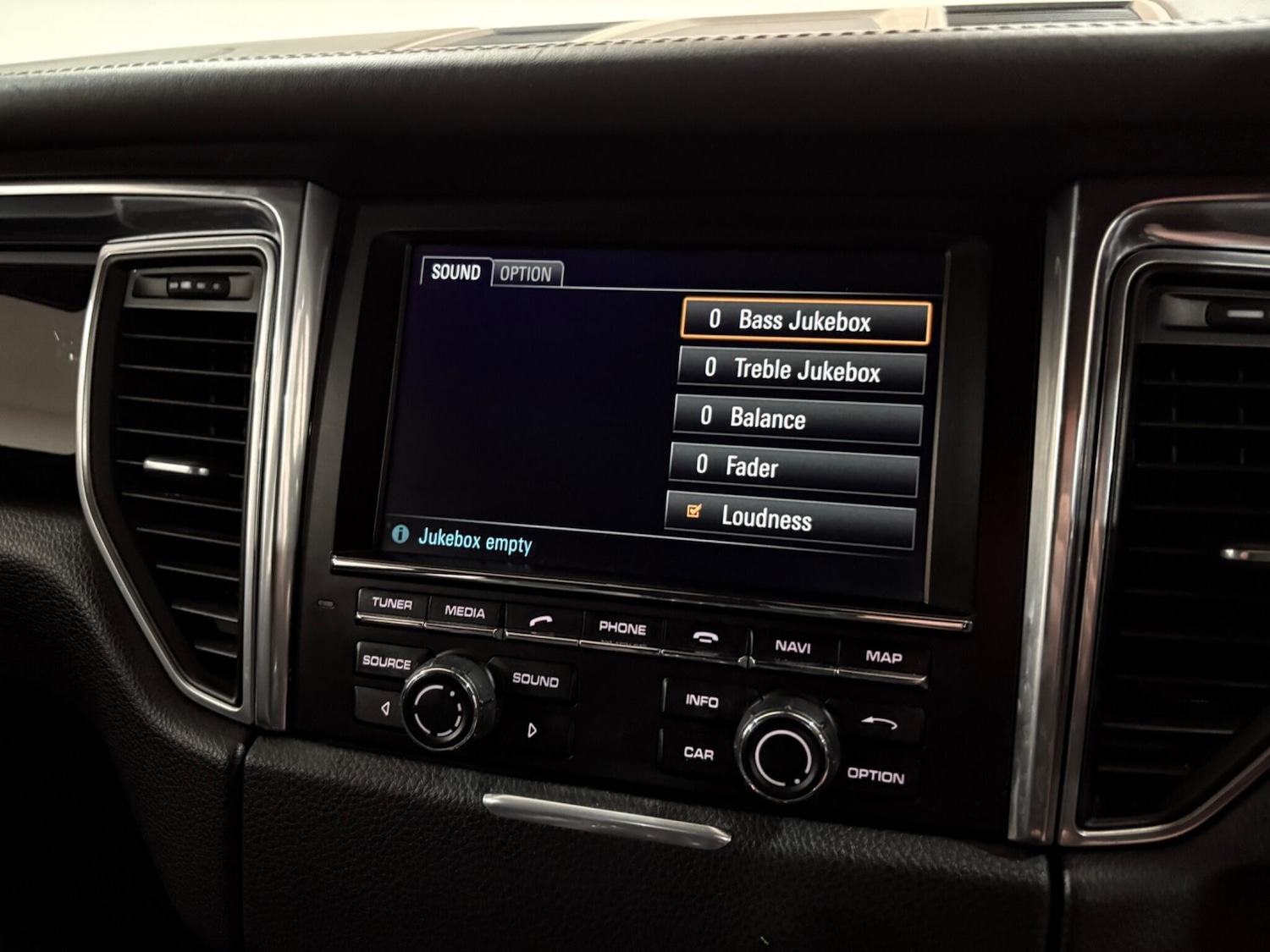 Used Porsche Macan for sale - 77021058: Photo 25