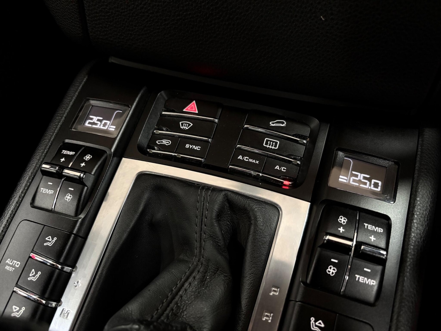 Used Porsche Macan for sale - 77021058: Photo 29