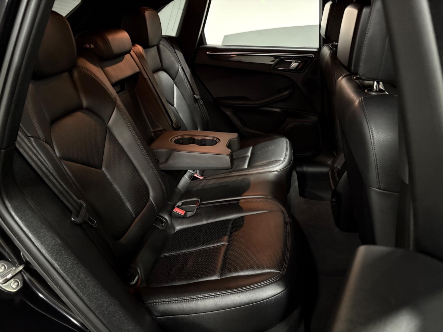 Used Porsche Macan for sale - 77021058: Photo 35