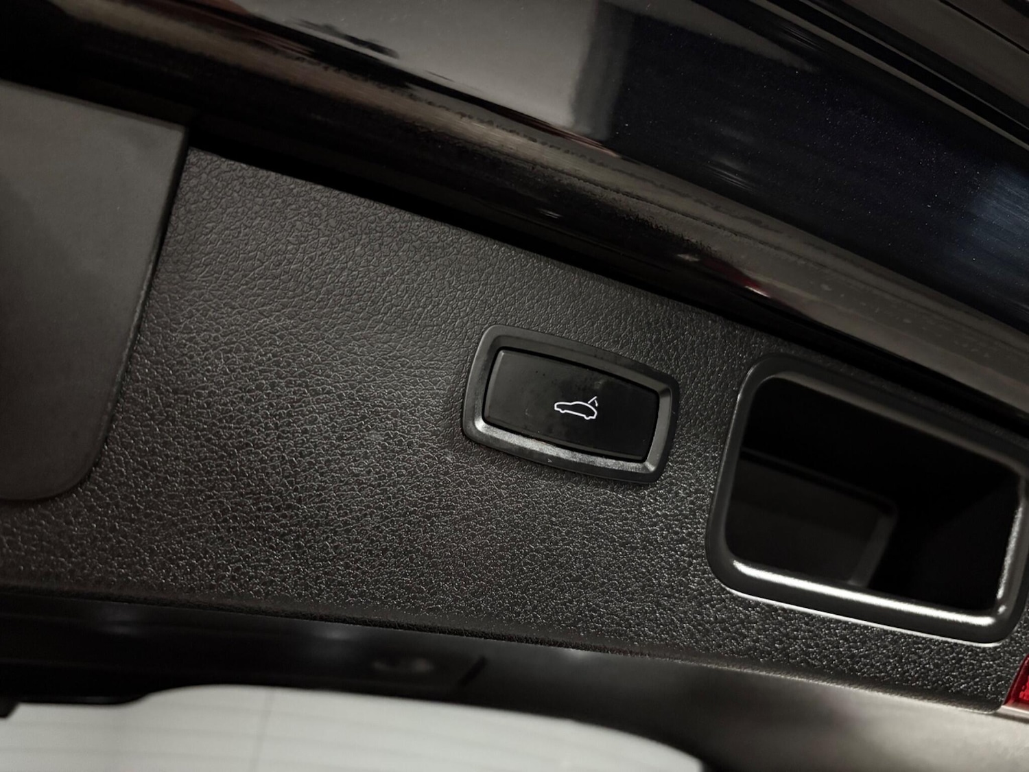 Used Porsche Macan for sale - 77021058: Photo 41