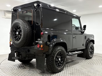 Used Land Rover Defender 90 2015 for sale - 75939963: Photo