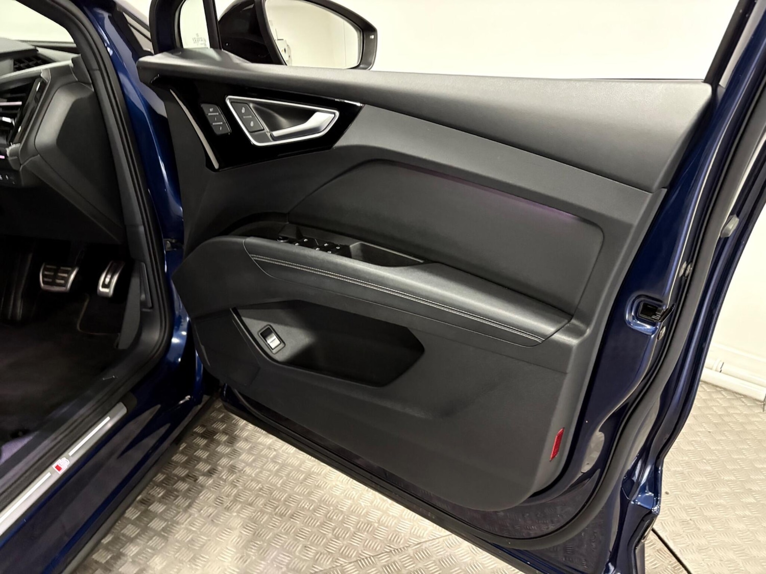 Used Audi Q4 e-tron 2021 for sale - 76780673: Photo 44