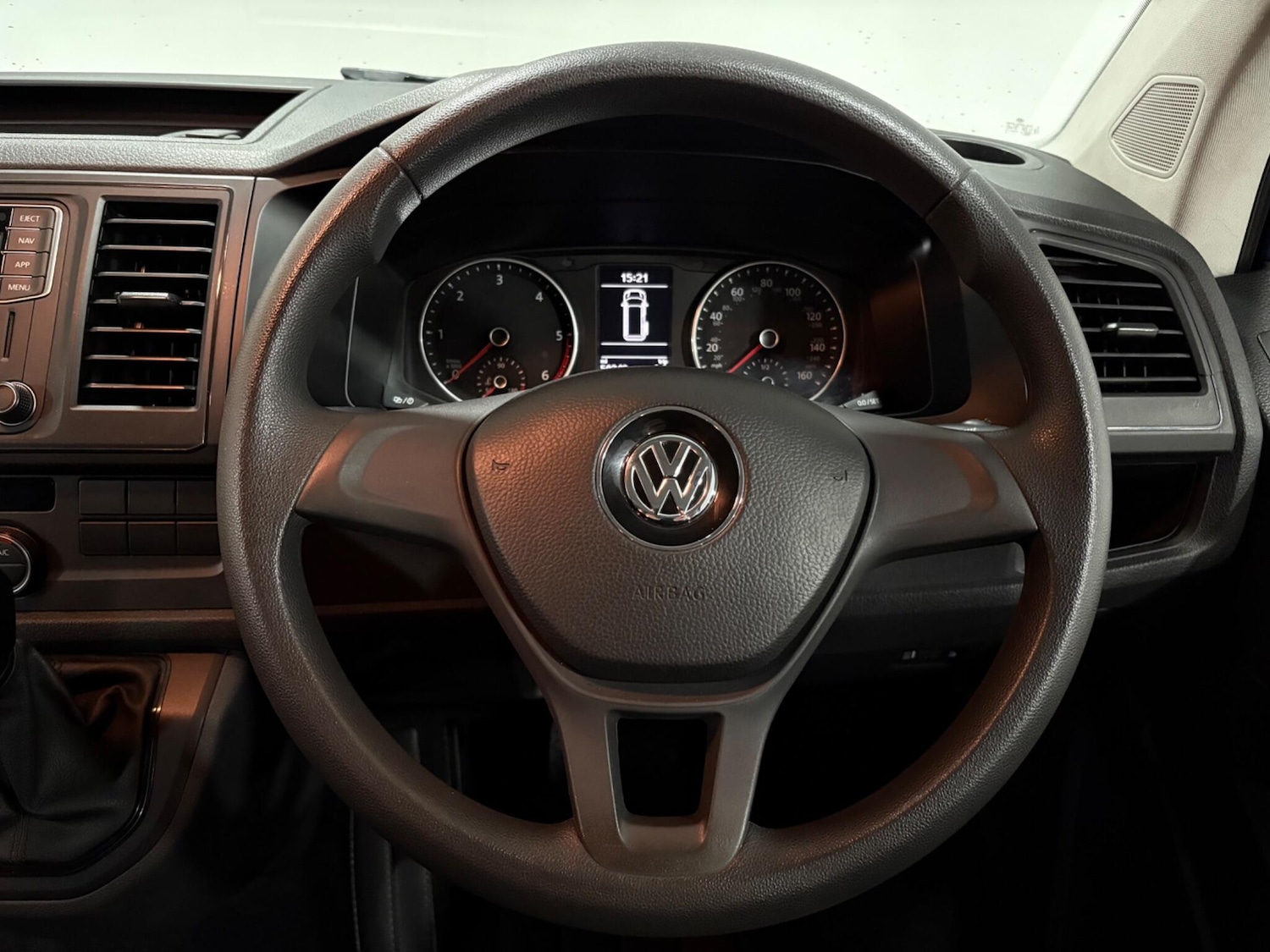 Used Volkswagen Transporter Shuttle 2018 for sale - 77021238: Photo 14