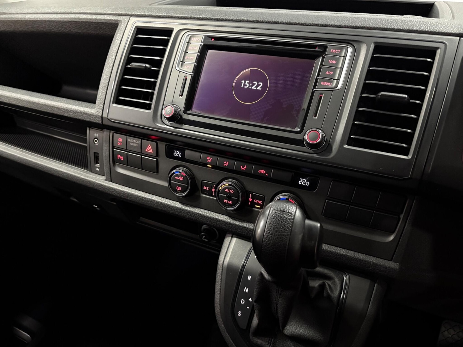 Used Volkswagen Transporter Shuttle 2018 for sale - 77021238: Photo 19