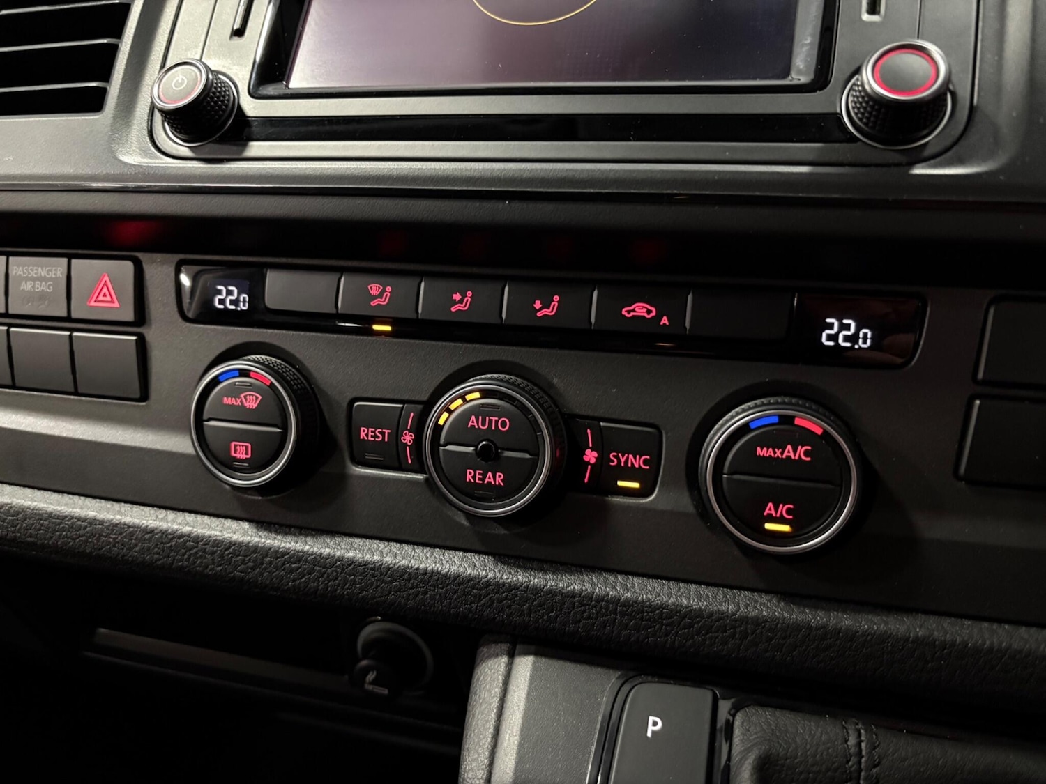 Used Volkswagen Transporter Shuttle 2018 for sale - 77021238: Photo 26