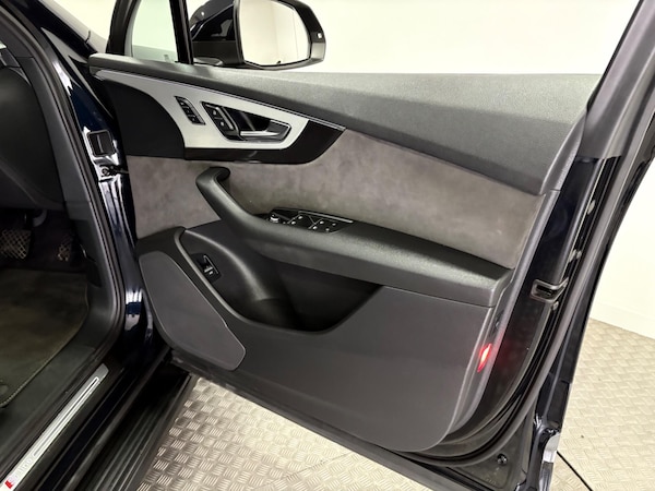 Used Audi Q7 2015 for sale - 76283622: Photo 41