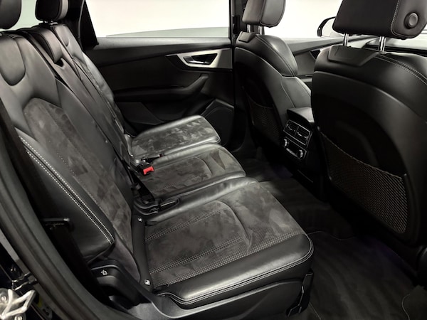 Used Audi Q7 2015 for sale - 76283622: Photo 44