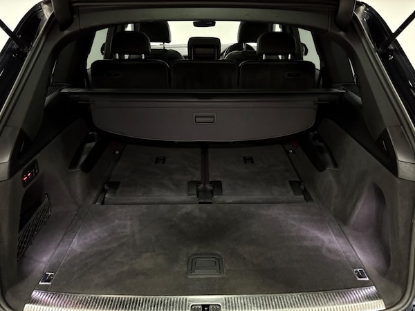 Used Audi Q7 2015 for sale - 76283622: Photo 50