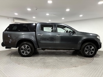 Used Mercedes-Benz X-Class 2019 for sale - 75351822: Photo