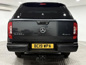 Used Mercedes-Benz X-Class 2019 for sale - 75351822: Photo