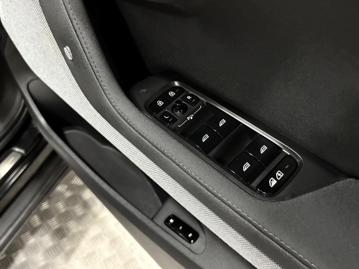 Used Polestar Polestar 2 2022 for sale - 76727271: Photo 39