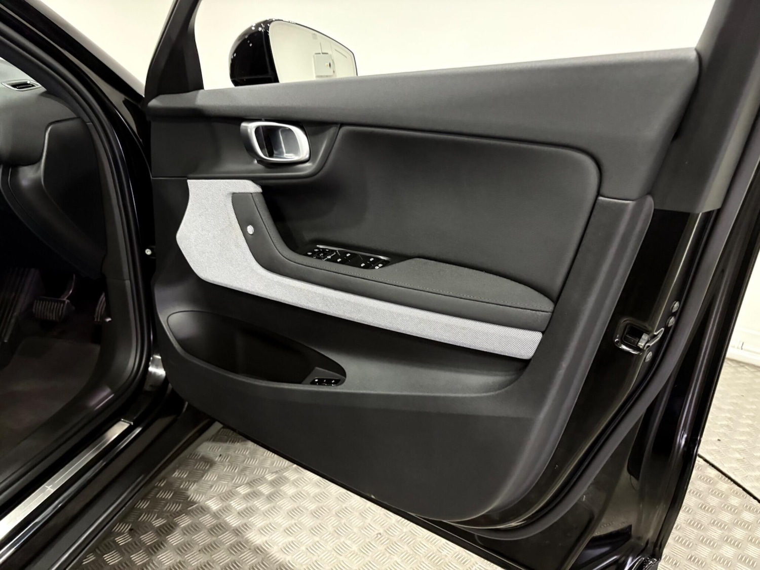 Used Polestar Polestar 2 2022 for sale - 76727271: Photo 40