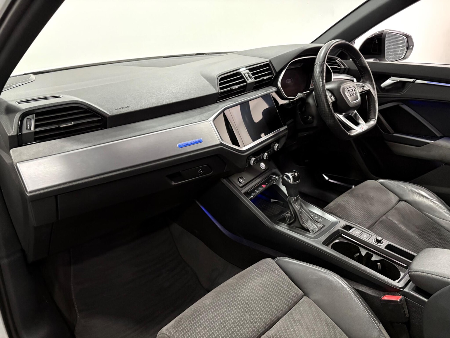 Used Audi Q3 2020 for sale - 76315135: Photo 11