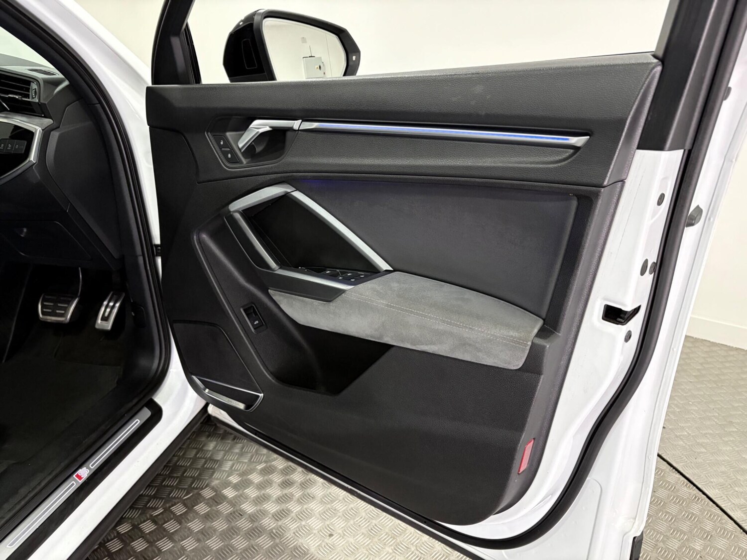 Used Audi Q3 2020 for sale - 76315135: Photo 48