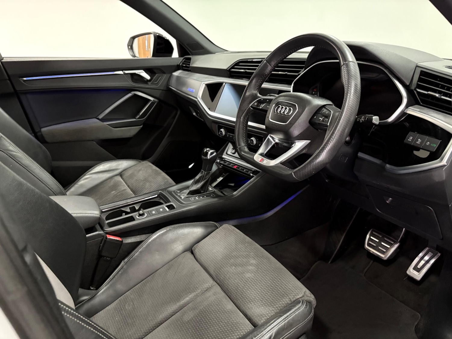 Used Audi Q3 2020 for sale - 76315135: Photo 9