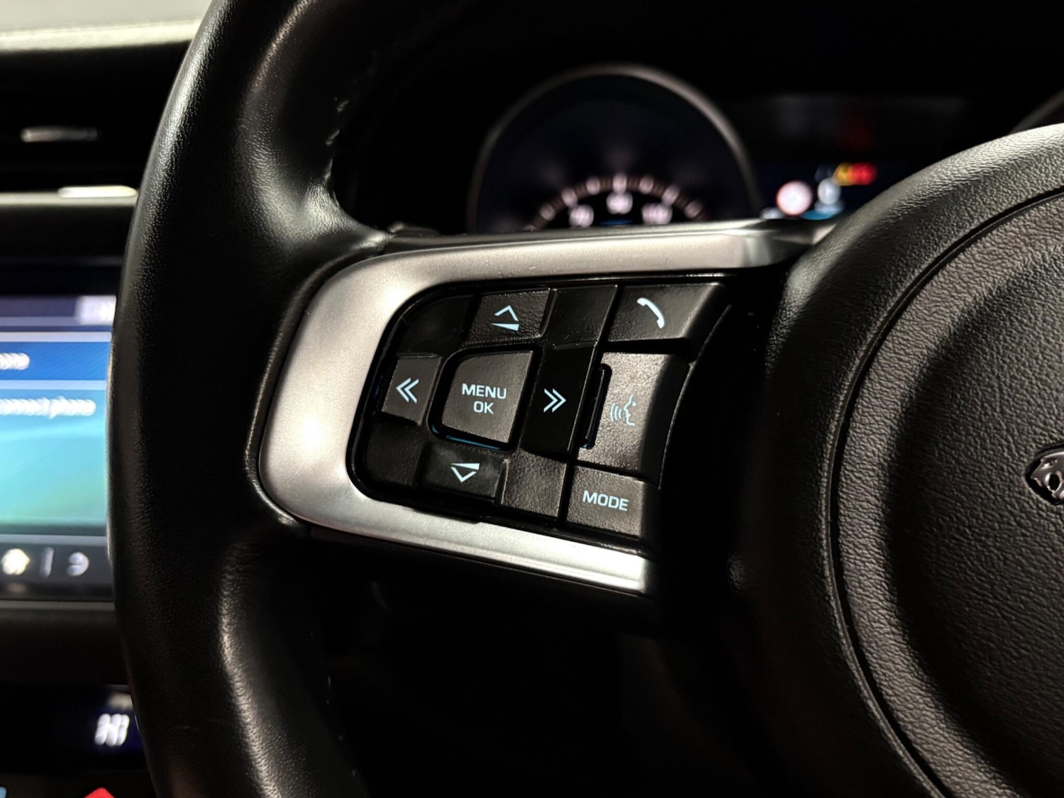 Used Jaguar XF 2018 for sale - 78170587: Photo 18