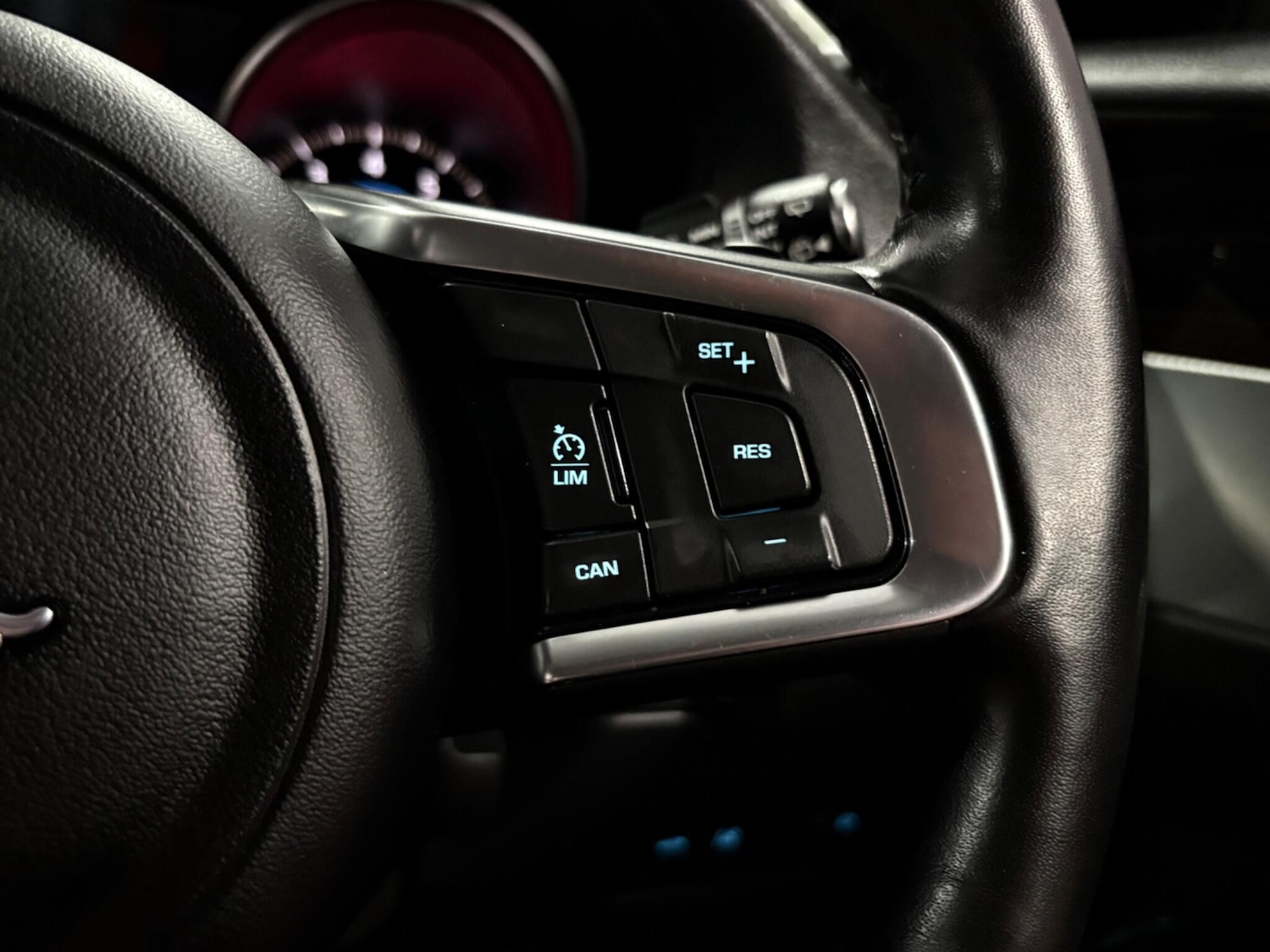 Used Jaguar XF 2018 for sale - 78170587: Photo 19