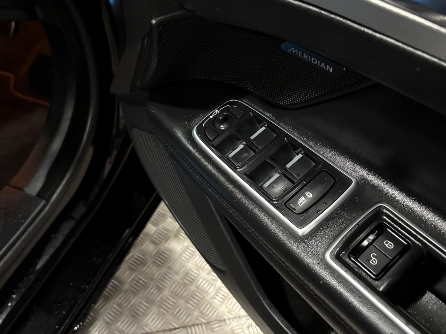 Used Jaguar XF 2018 for sale - 78170587: Photo 36