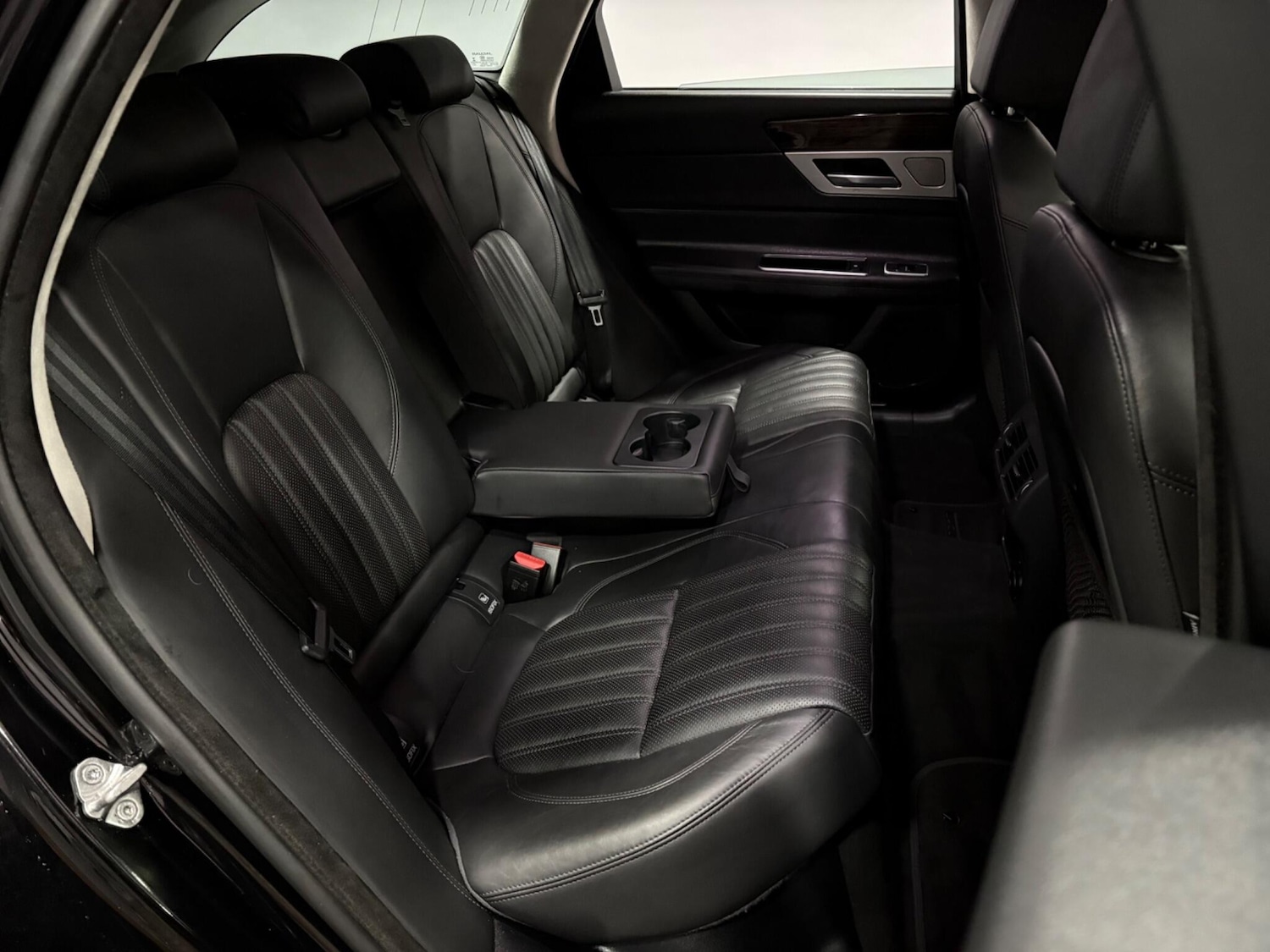 Used Jaguar XF 2018 for sale - 78170587: Photo 39