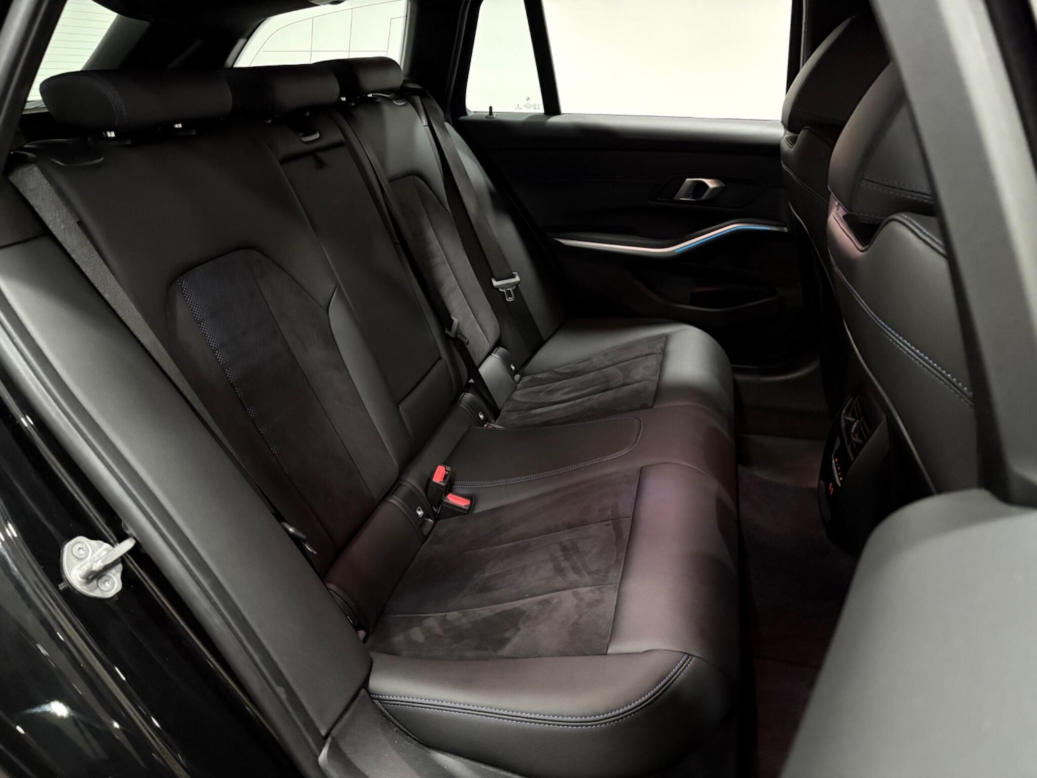 Used BMW 3 Series 2024 for sale - 77021326: Photo 37