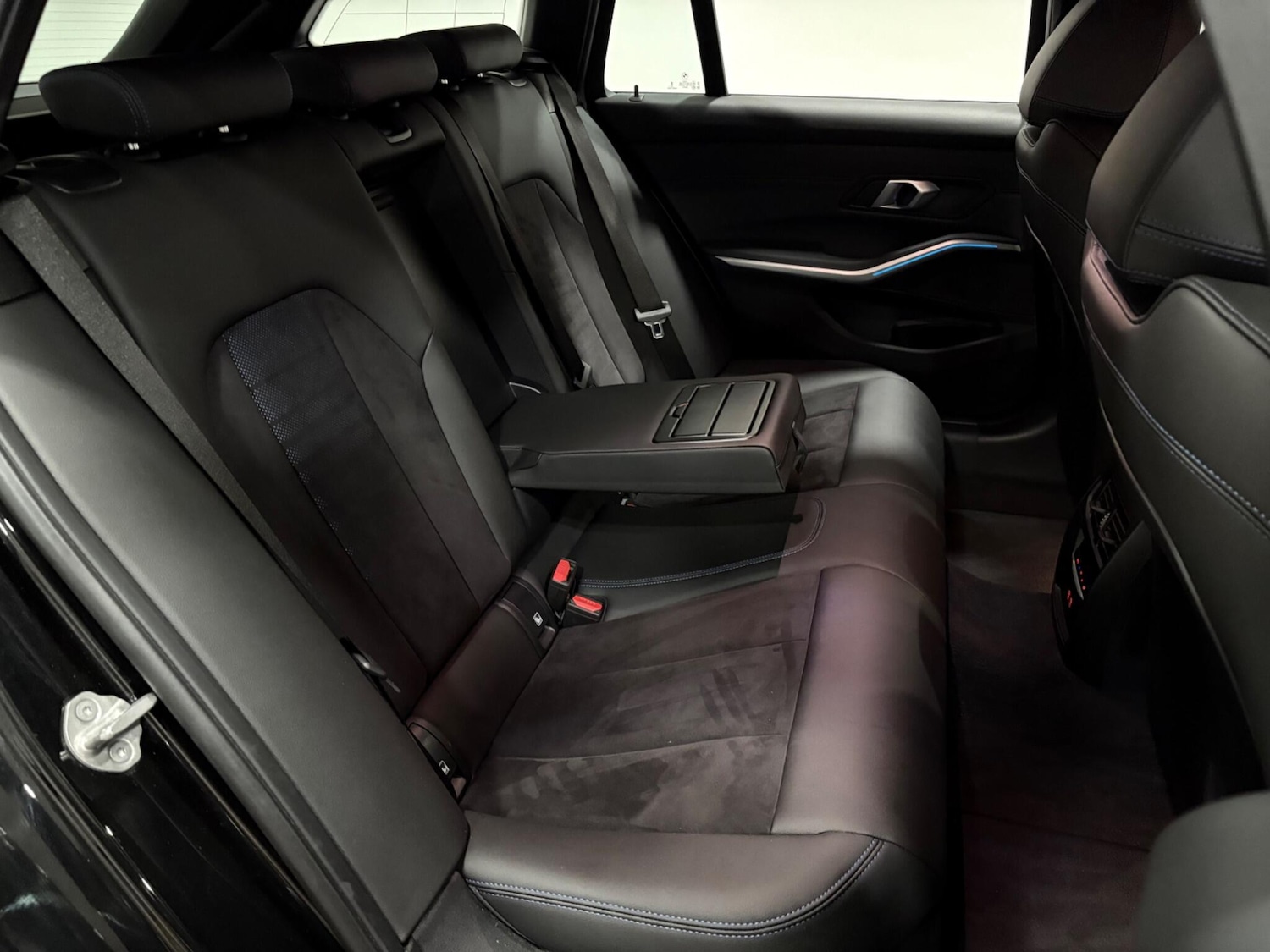 Used BMW 3 Series 2024 for sale - 77021326: Photo 38