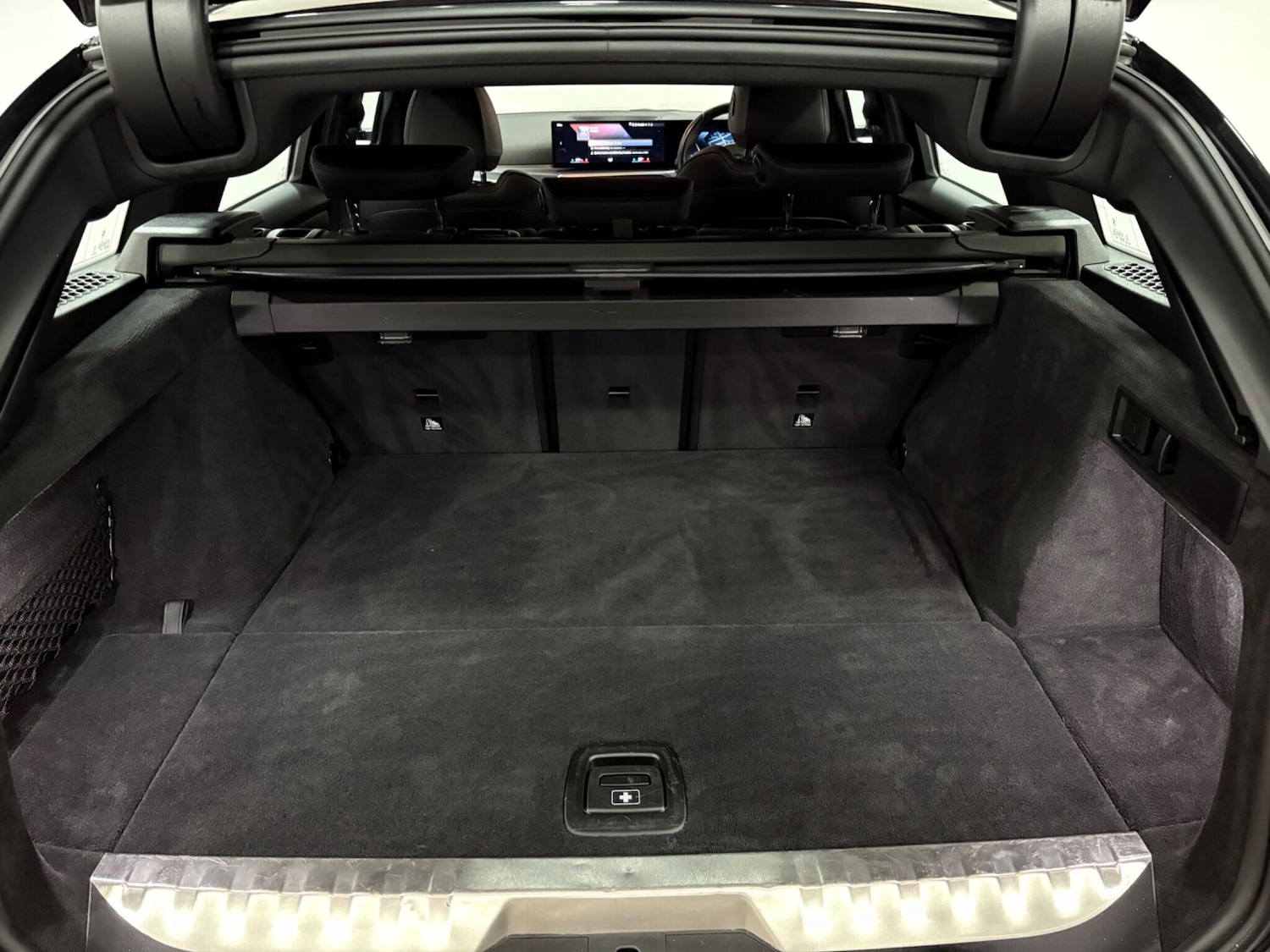 Used BMW 3 Series 2024 for sale - 77021326: Photo 44