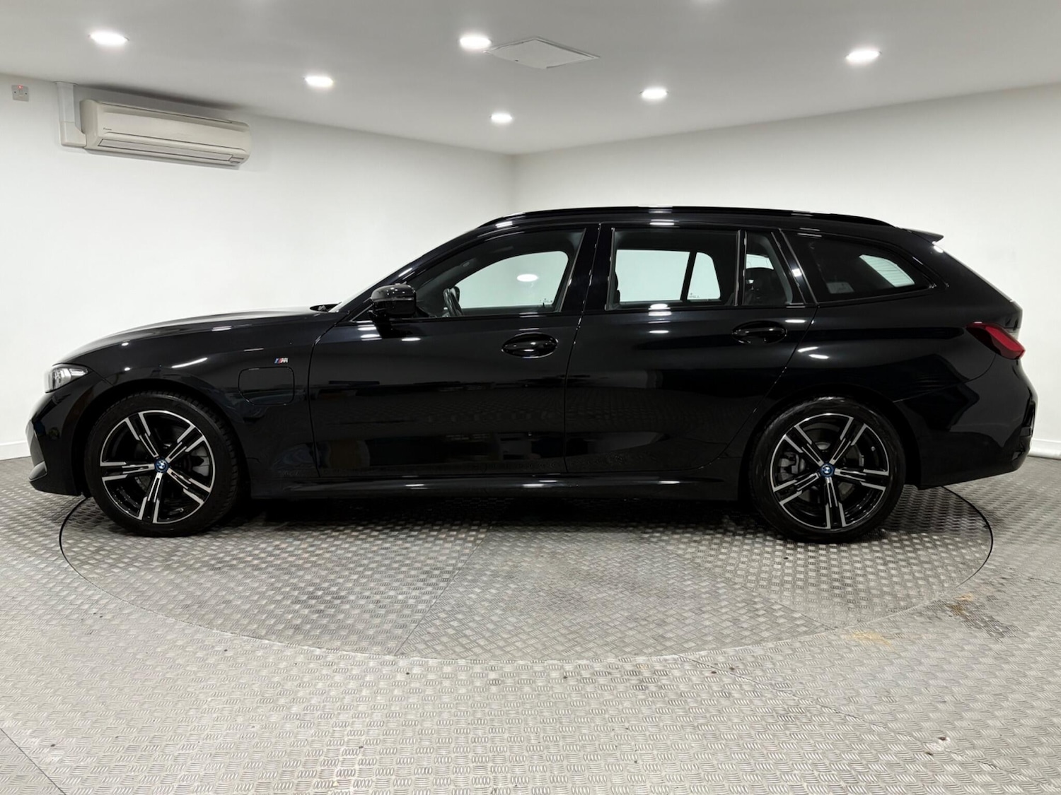 Used BMW 3 Series 2024 for sale - 77021326: Photo 6