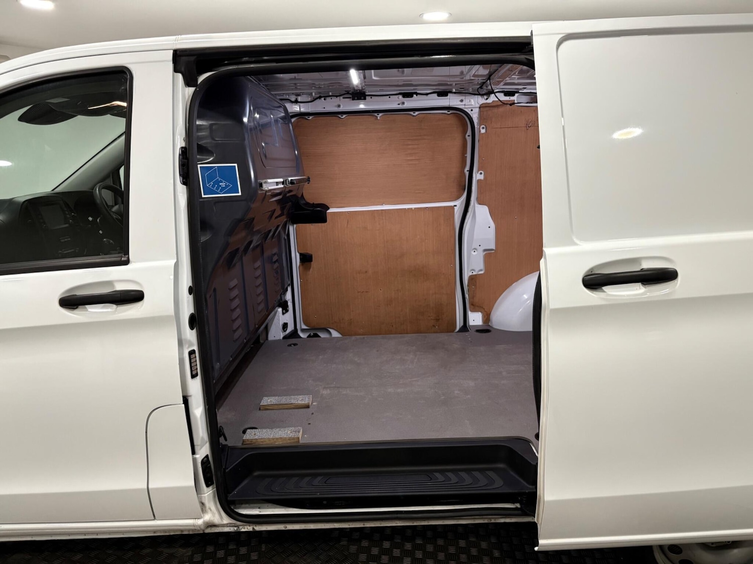 Used Mercedes-Benz Vito for sale - 77267556: Photo 36