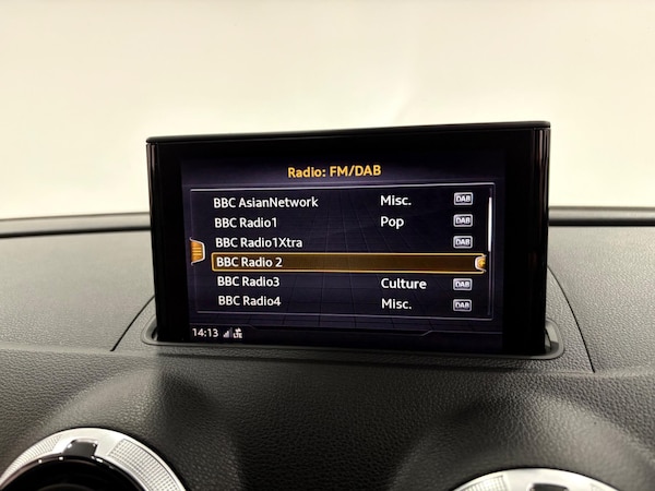 Used Audi RS3 2018 for sale - 75728868: Photo 24