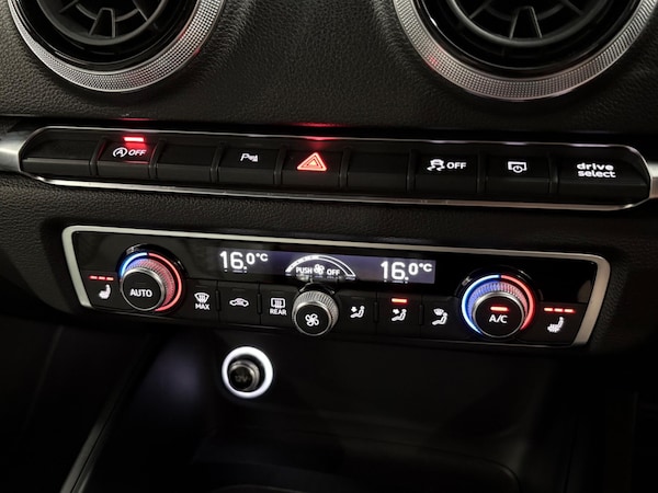 Used Audi RS3 2018 for sale - 75728868: Photo 35