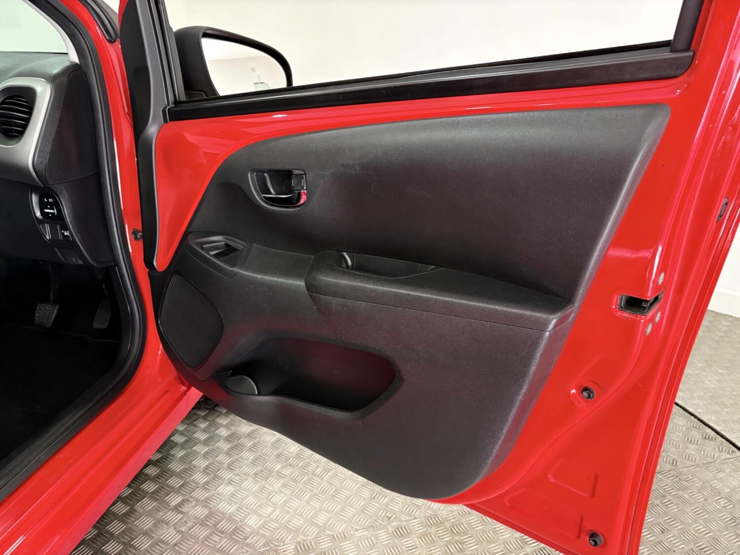 Used Citroen C1 2015 for sale - 77496218: Photo 32