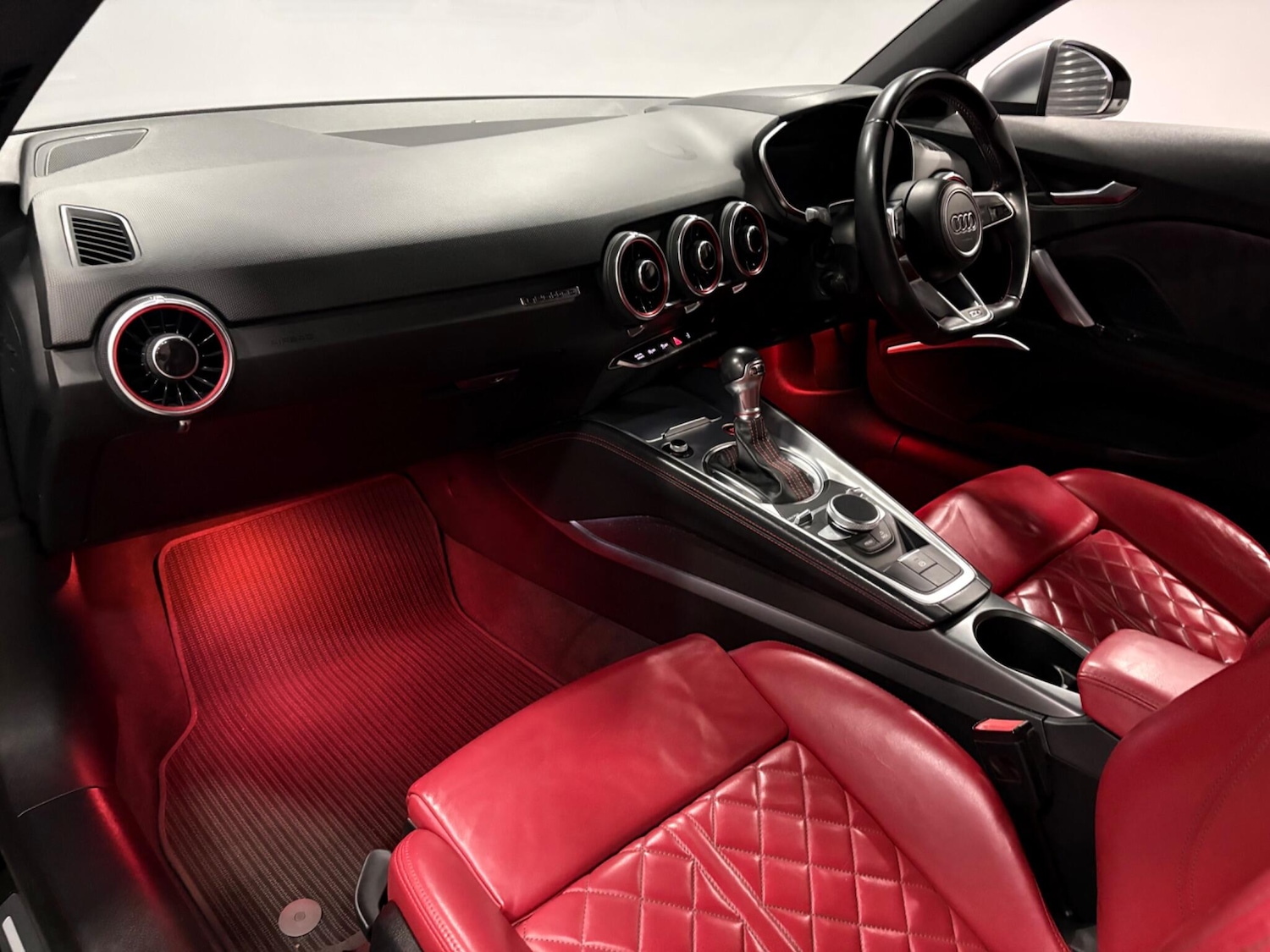 Used Audi TTS 2017 for sale - 77425089: Photo 10