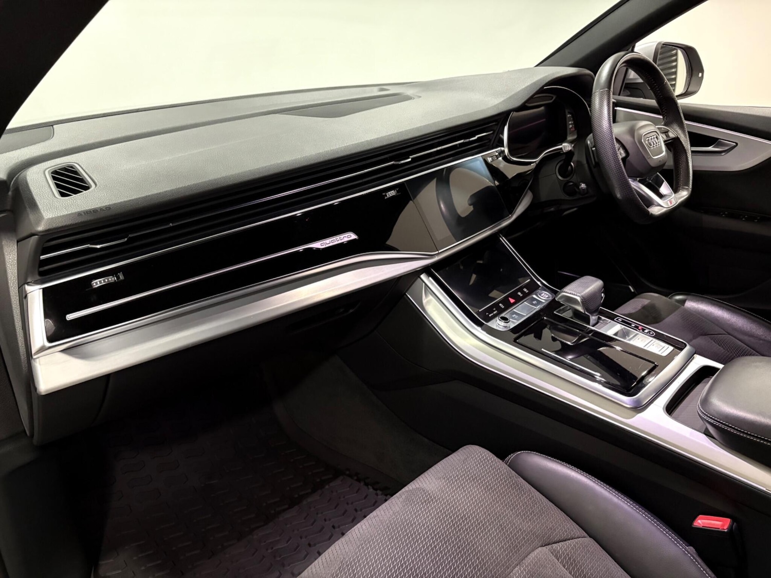 Used Audi Q8 2019 for sale - 77021141: Photo 11