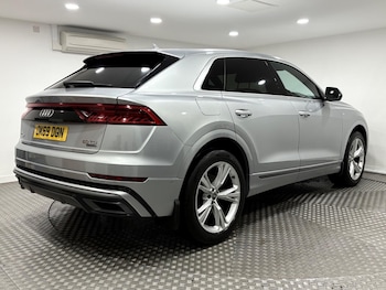 Used Audi Q8 2019 for sale - 77021141: Photo