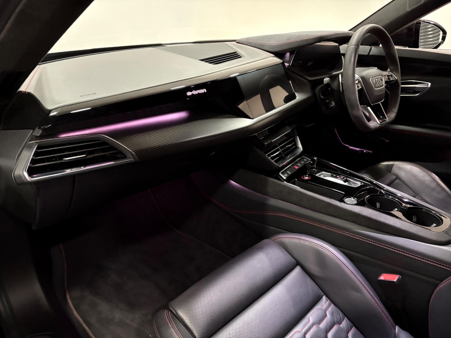 Used Audi RS e-tron GT 2022 for sale - 77021275: Photo 11